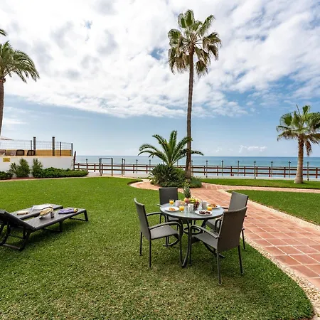Sea Front House Macarena A Holiday home *